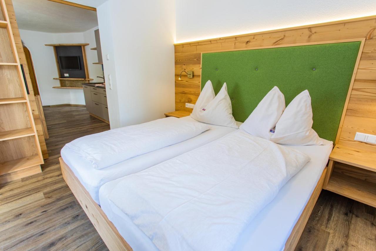Landhaus Kirchgasser Ramsau am Dachstein Bagian luar foto