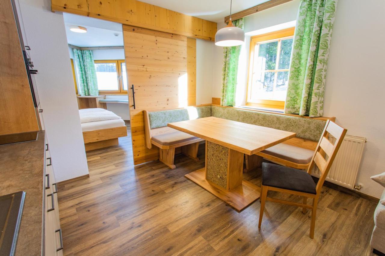 Landhaus Kirchgasser Ramsau am Dachstein Bagian luar foto