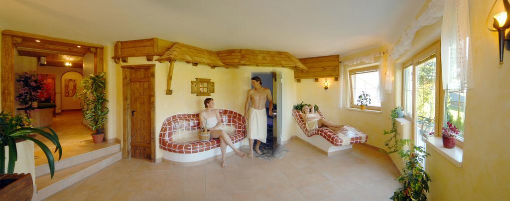 Landhaus Kirchgasser Ramsau am Dachstein Bagian luar foto