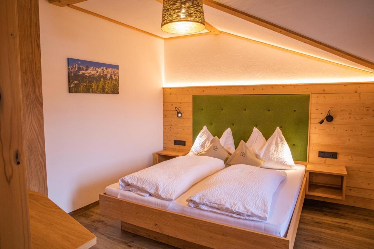 Landhaus Kirchgasser Ramsau am Dachstein Bagian luar foto