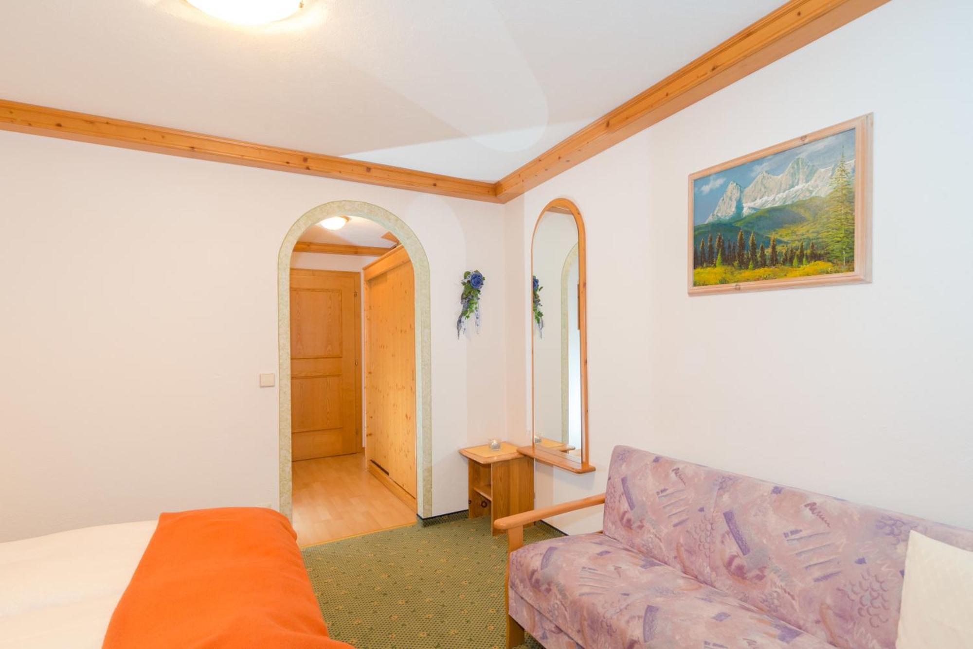 Landhaus Kirchgasser Ramsau am Dachstein Ruang foto